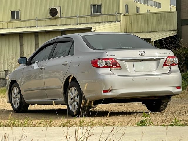 TOYOTA豐田 ALTIS  第4張相片