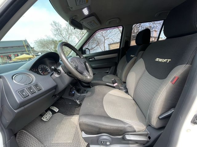 SUZUKI鈴木 SWIFT  第21張相片