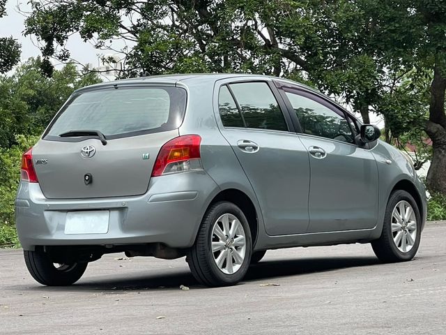 TOYOTA豐田 YARIS  第2張相片
