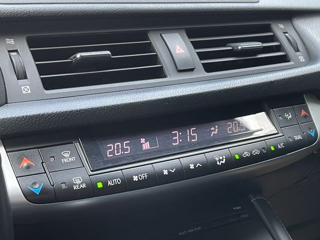 LEXUS凌志 CT200H  第14張相片