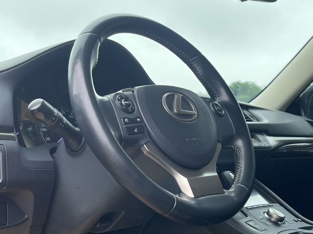 LEXUS凌志 CT200H  第6張相片