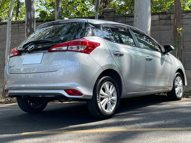 TOYOTA豐田 YARIS  第2張相片