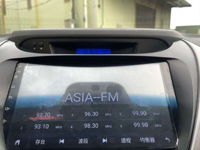 HYUNDAI現代 ELANTRA  第8張相片