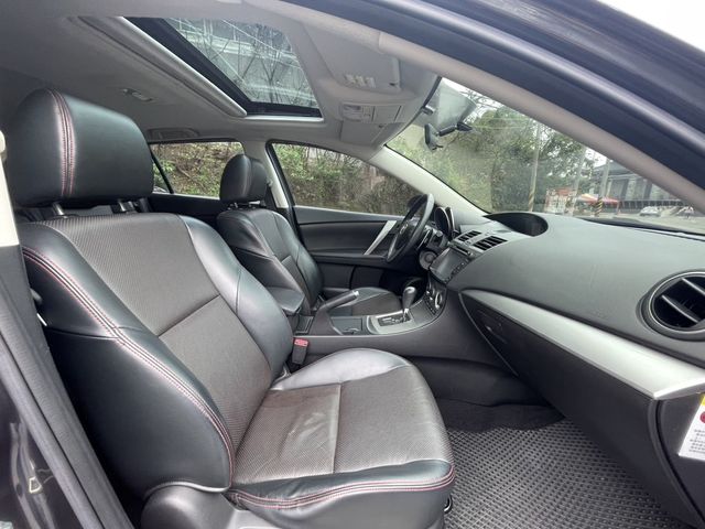 MAZDA馬自達 MAZDA 3  第4張相片