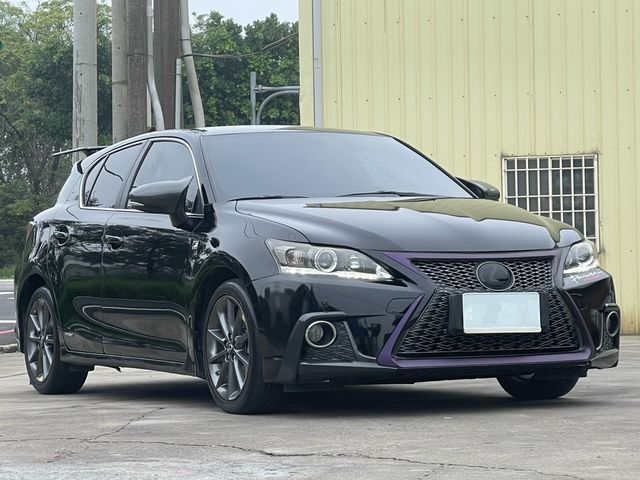 LEXUS凌志 CT200H  第3張相片