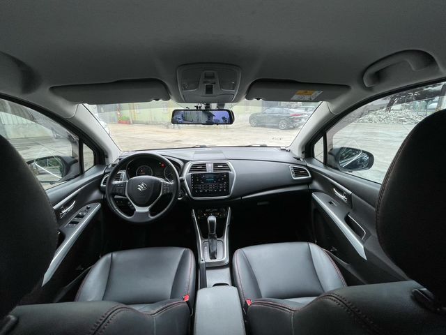SUZUKI鈴木 SX4  第5張相片