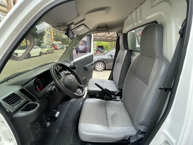 TOYOTA豐田 TOWN ACE  第11張相片