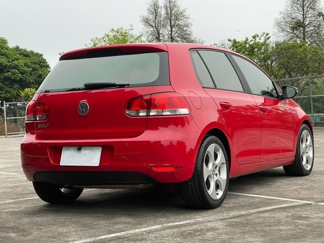 VOLKSWAGEN福斯 GOLF  第2張相片