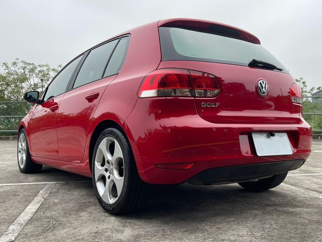 VOLKSWAGEN福斯 GOLF  第4張相片