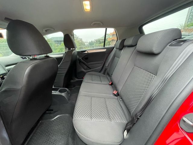 VOLKSWAGEN福斯 GOLF  第11張相片