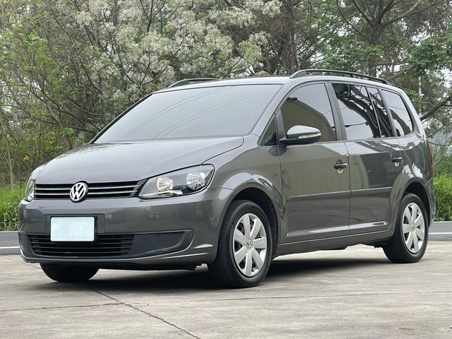 VOLKSWAGEN福斯 TOURAN  第1張相片