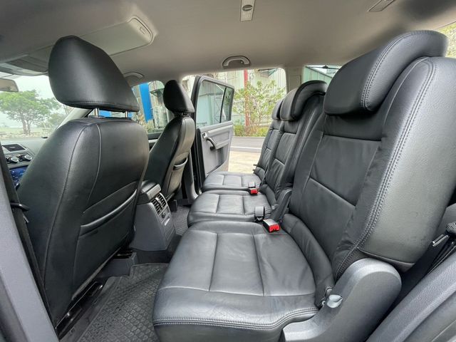 VOLKSWAGEN福斯 TOURAN  第10張相片