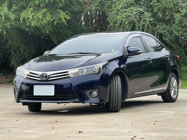 TOYOTA豐田 ALTIS  第1張相片
