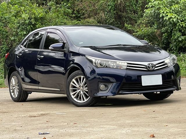 TOYOTA豐田 ALTIS  第3張相片