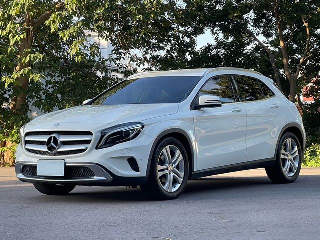 M-BENZ賓士 GLA200  第1張相片