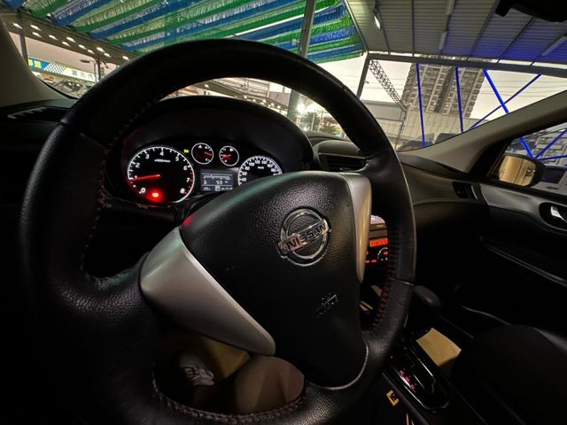 Turbo版 ，里程跑少， 免鑰啟動/摸門解鎖/360度環景/導航等.....歡迎預約賞車，感謝您  第4張相片
