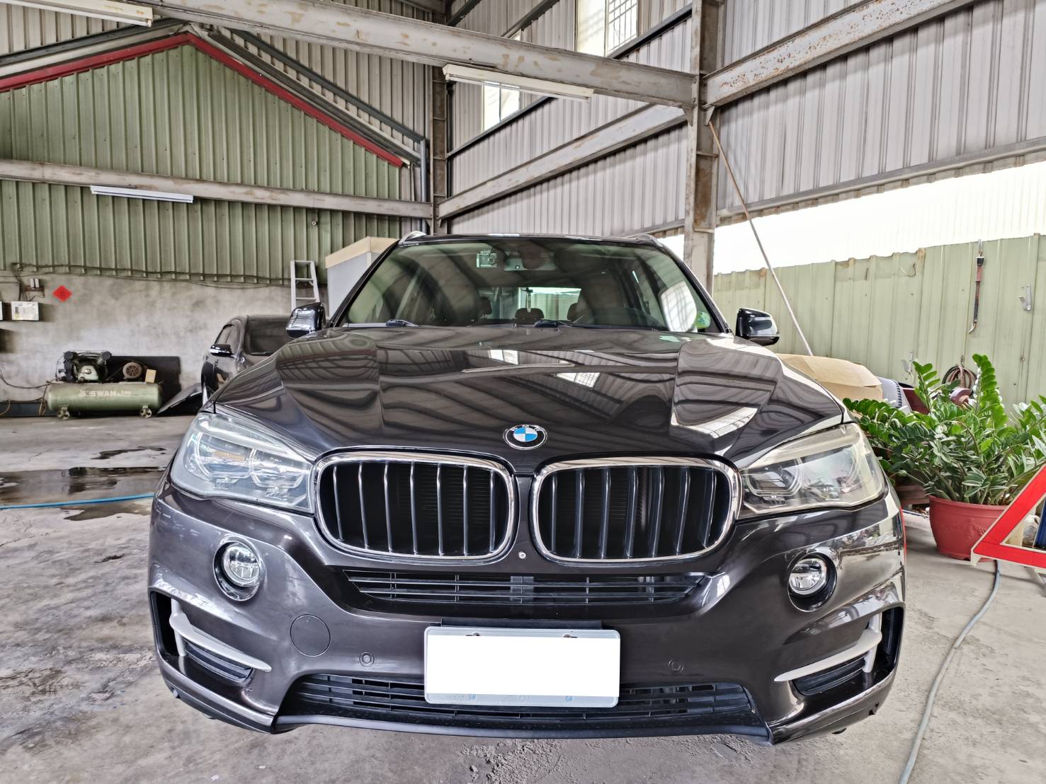 2013年 BMW X5 3.0D  第2張相片