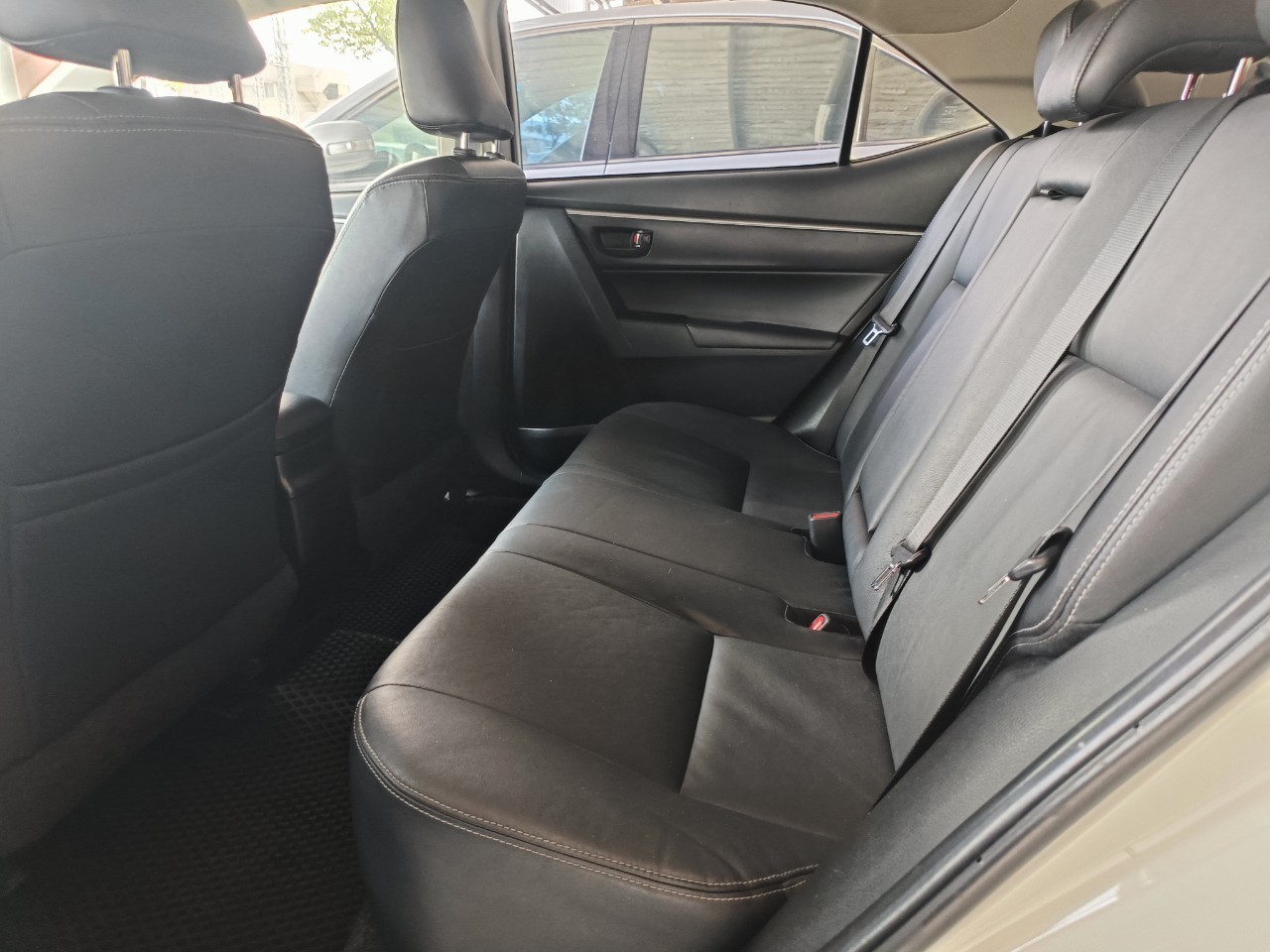 2016年 Toyota Altis  第4張相片