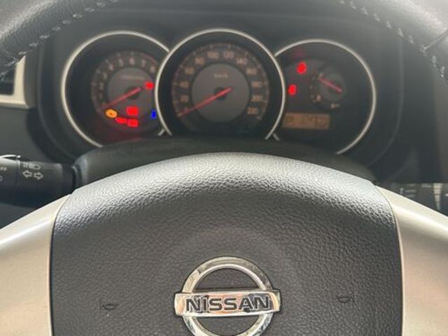 NISSAN日產 TIIDA  第5張相片