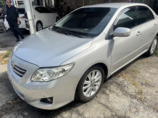TOYOTA豐田 ALTIS  第1張相片