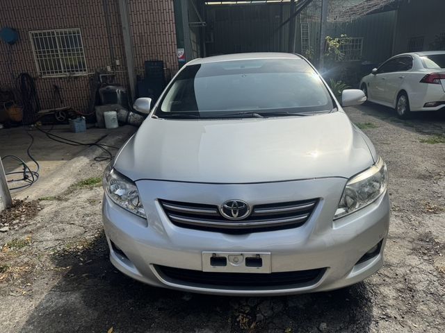 TOYOTA豐田 ALTIS  第2張相片
