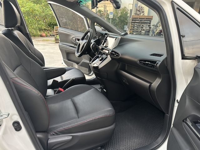 TOYOTA豐田 WISH  第7張相片