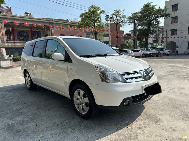 NISSAN日產 LIVINA  第2張相片