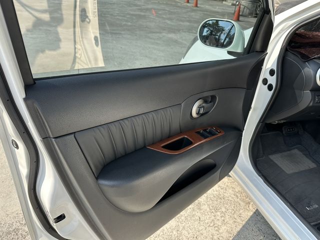NISSAN日產 LIVINA  第8張相片