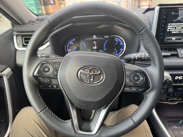 TOYOTA豐田 RAV4  第7張相片