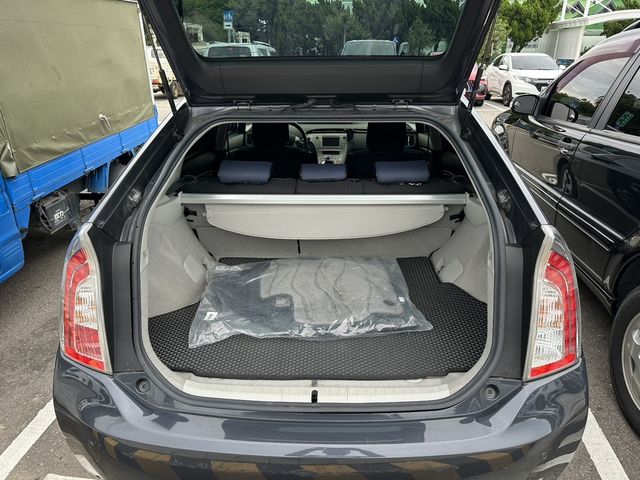 TOYOTA豐田 PRIUS  第7張相片