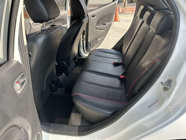 MAZDA馬自達 MAZDA 2  第7張相片