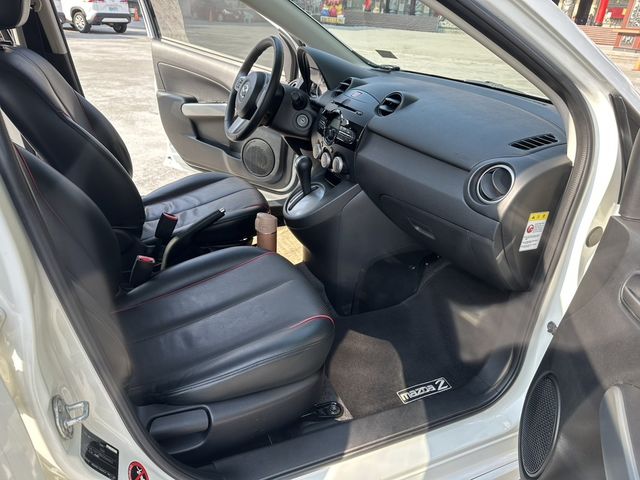 MAZDA馬自達 MAZDA 2  第9張相片