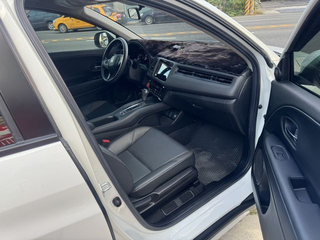 HONDA本田 HR-V  第9張相片