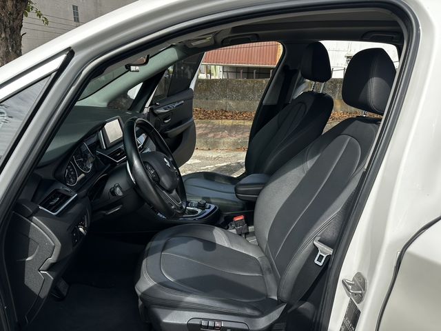 BMW寶馬 220I  第5張相片