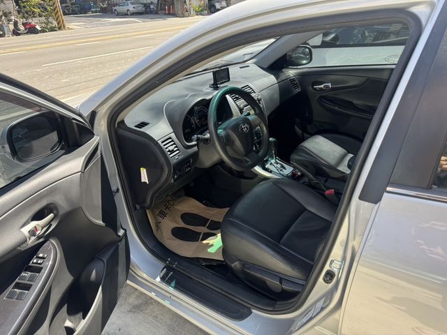 TOYOTA豐田 ALTIS  第7張相片