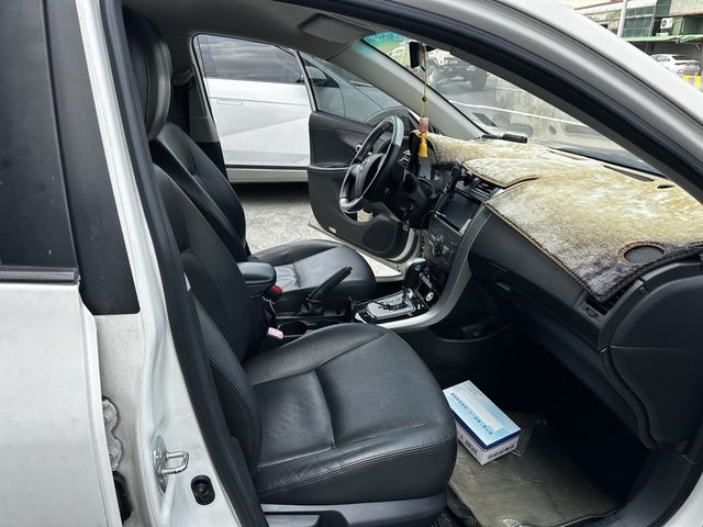 TOYOTA豐田 ALTIS  第6張相片