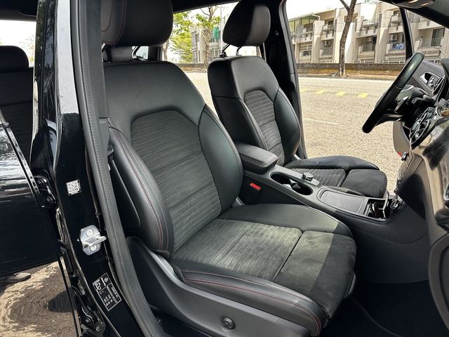 M-BENZ賓士 B180  第9張相片