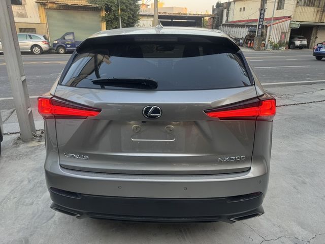 LEXUS凌志 NX300  第4張相片