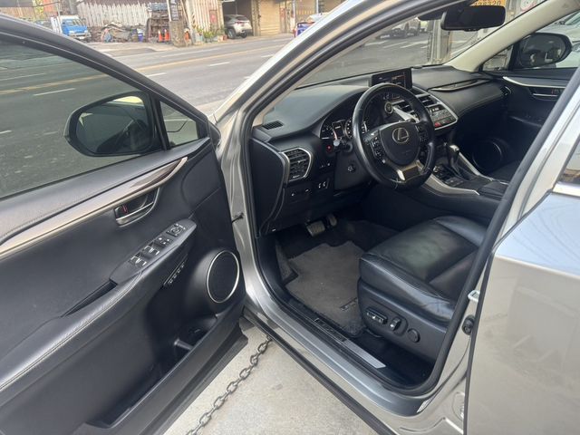 LEXUS凌志 NX300  第6張相片