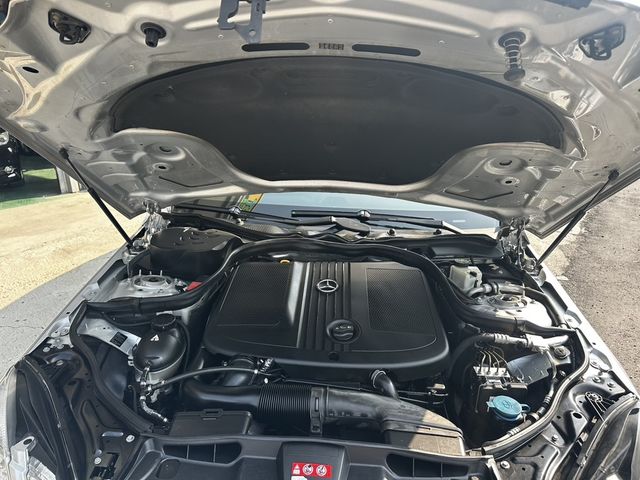 M-BENZ賓士 E220  第13張相片