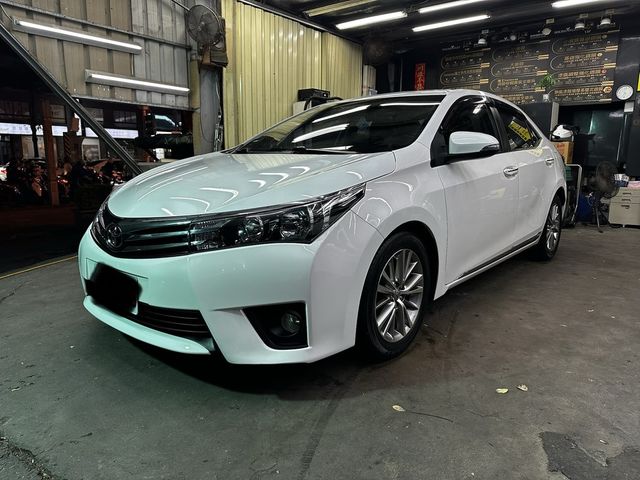 TOYOTA豐田 ALTIS  第1張相片