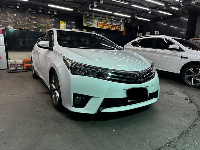 TOYOTA豐田 ALTIS  第2張相片