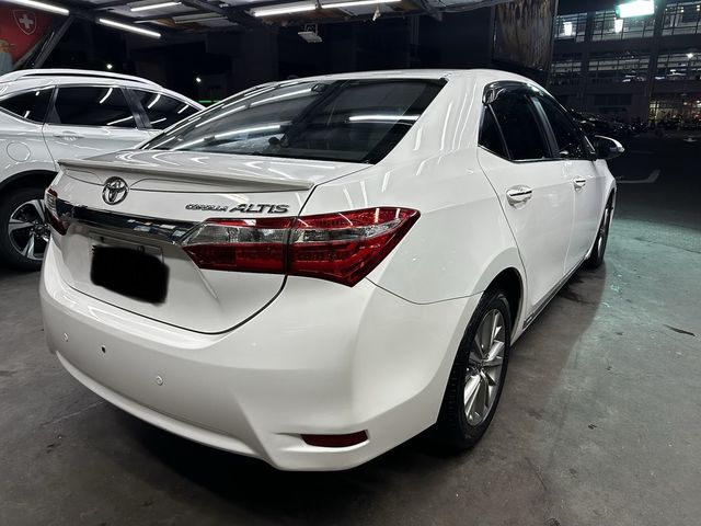 TOYOTA豐田 ALTIS  第4張相片