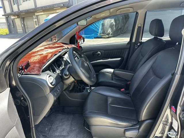 NISSAN日產 LIVINA  第4張相片