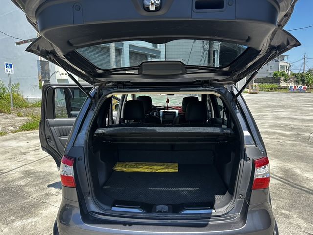 NISSAN日產 LIVINA  第6張相片
