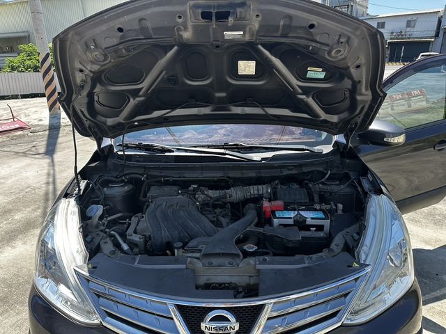 NISSAN日產 LIVINA  第9張相片
