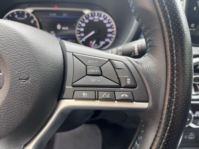 最頂級耀黑版/限量300台/原廠8年6大系統保固/車道置中/Carplay/盲點/環景/氣氛燈/Mio行車紀錄器  第10張相片