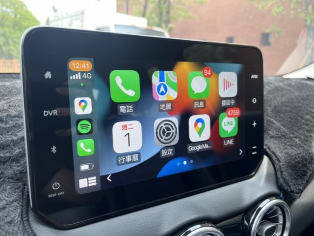 最頂級耀黑版/限量300台/原廠8年6大系統保固/車道置中/Carplay/盲點/環景/氣氛燈/Mio行車紀錄器  第14張相片