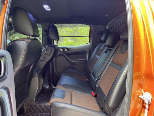 4WD/3.2柴油渦輪/低里程/原鈑件/行車紀錄器/加裝高蓋/升級安卓機、環景、Carplay/定速巡航/左右獨立恆溫  第19張相片