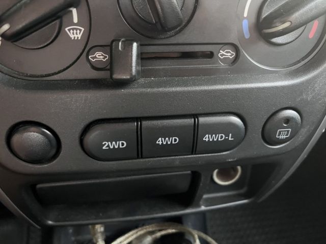 4WD/車頂行李架/前後霧燈/越野小休旅  第11張相片